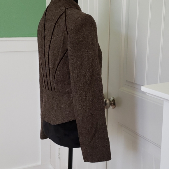 Jacket - Picture 4 of 6